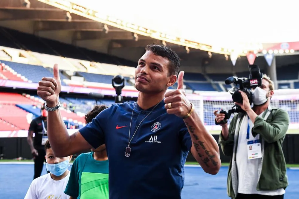 Thiago Silva : «<span style="font-size:50%">&nbsp;</span>J’espère que je pourrai sortir par la grande porte<span style="font-size:50%">&nbsp;</span>»