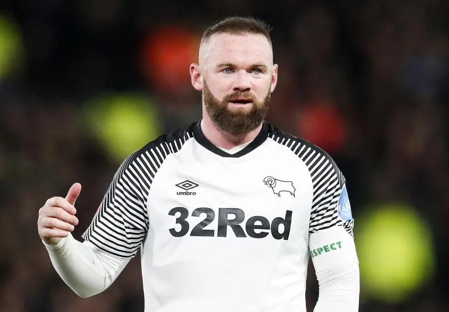 Rooney prend la défense de Maguire