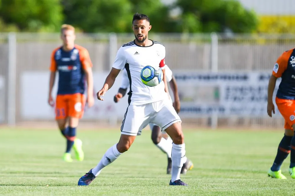 Mohamed Larbi signe au SO Cholet