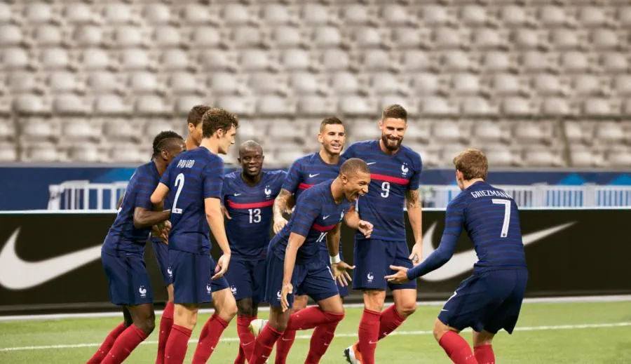 Les nouveaux maillots de l’équipe de France dévoilés