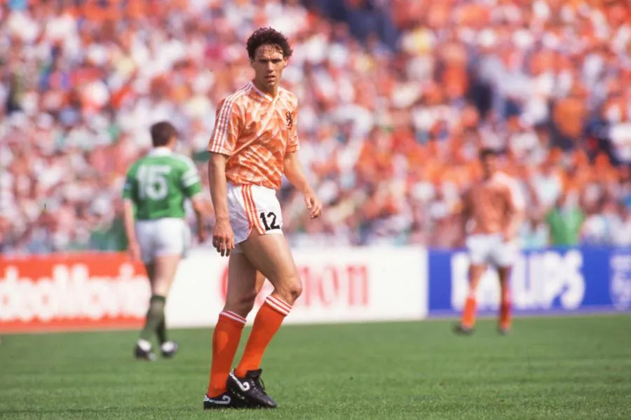 Il y a 25 ans, Marco van Basten disait stop