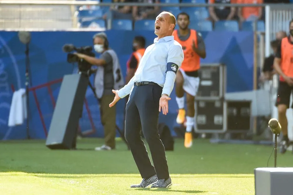 Der Zakarian répond à Juninho : «<span style="font-size:50%">&nbsp;</span>Et son équipe, elle fait quoi ?<span style="font-size:50%">&nbsp;</span>»