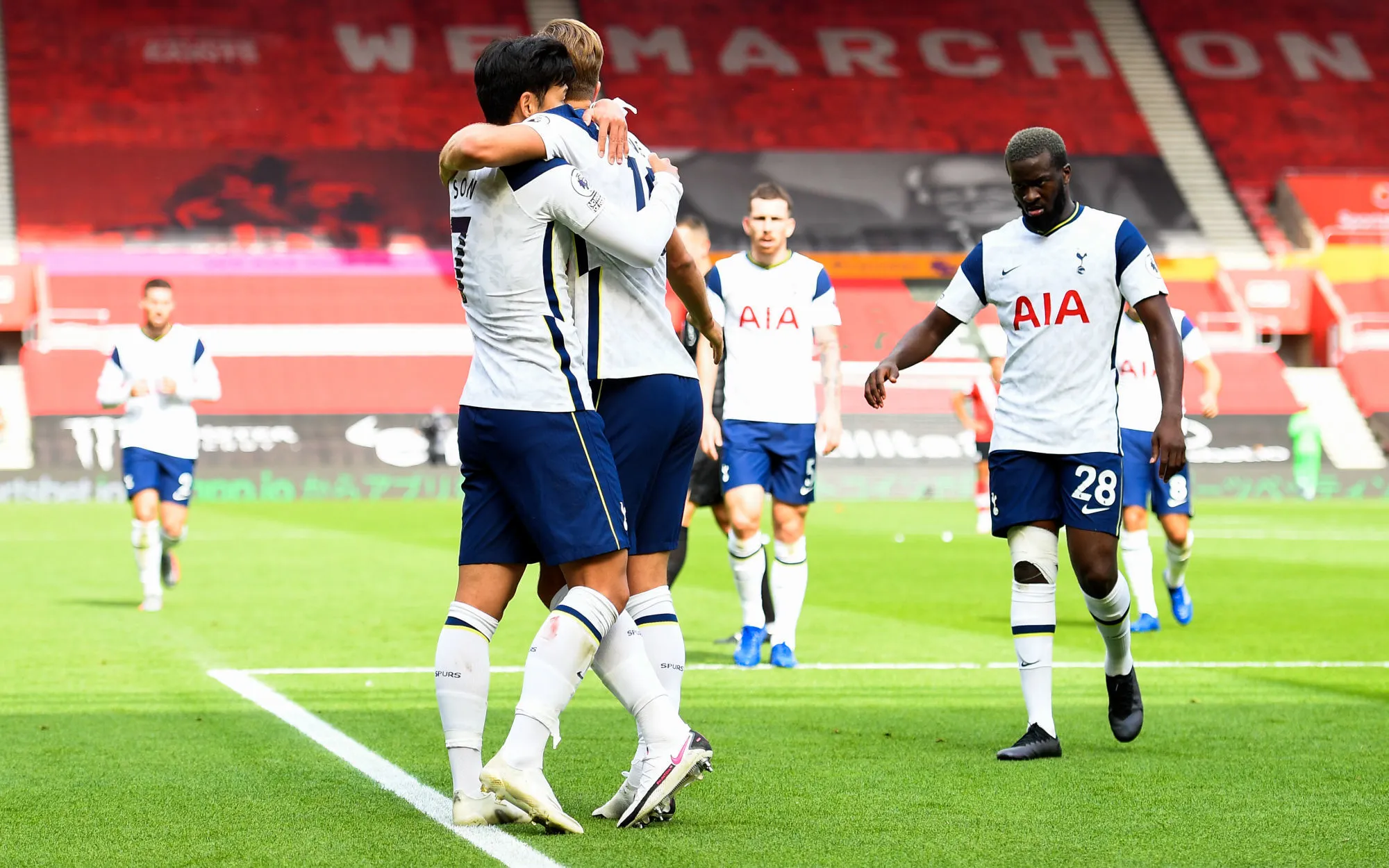 Le duo Son-Kane fait gagner Tottenham à Southampton