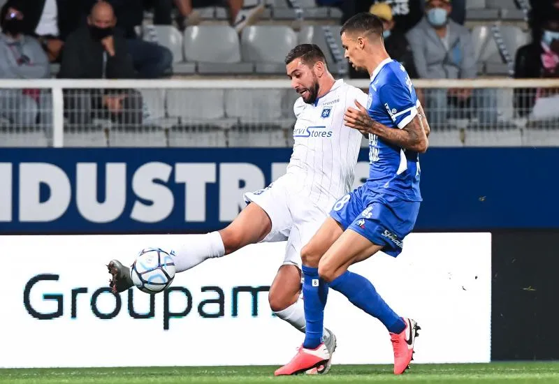 Auxerre chevauche Troyes