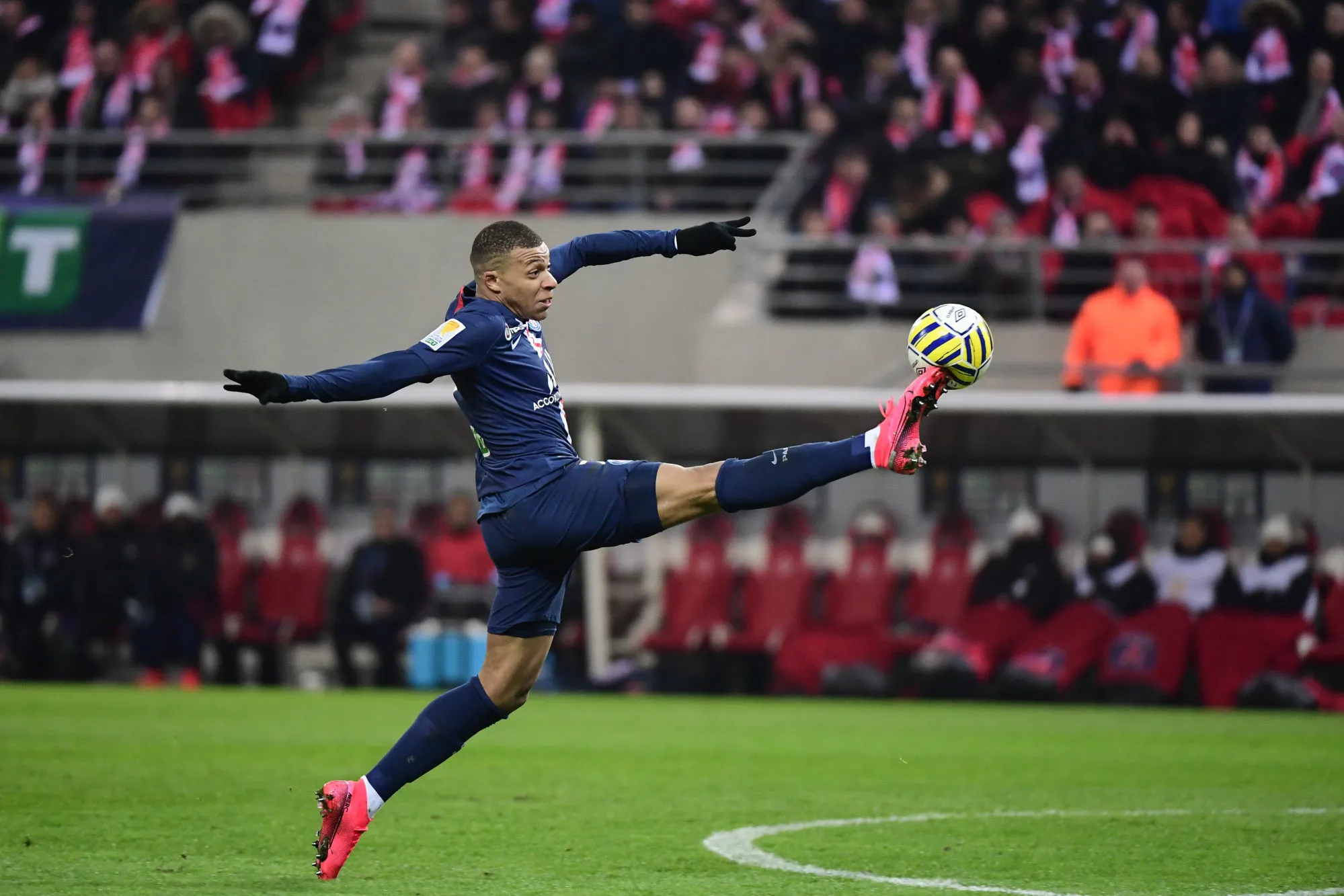 Kylian Mbappé est-il aussi performant à tous les postes offensifs ?