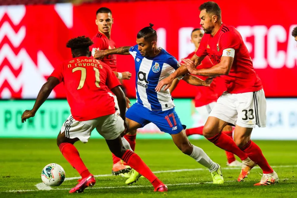 Benfica vent debout contre le FC Porto : «<span style="font-size:50%">&nbsp;</span>Il semble qu&rsquo;il y ait deux règles dans cette ligue<span style="font-size:50%">&nbsp;</span>»