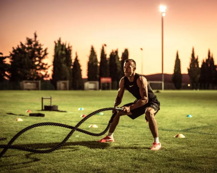 Aurélien Simon : «<span style="font-size:50%">&nbsp;</span>À chaque fois que j&rsquo;entraîne un footballeur dans une piscine, il m&rsquo;en parle pendant 15 jours<span style="font-size:50%">&nbsp;</span>»