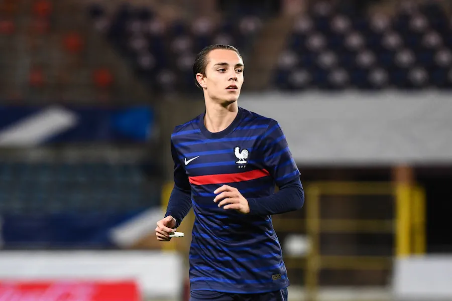 Maxence Caqueret positif à la Covid-19