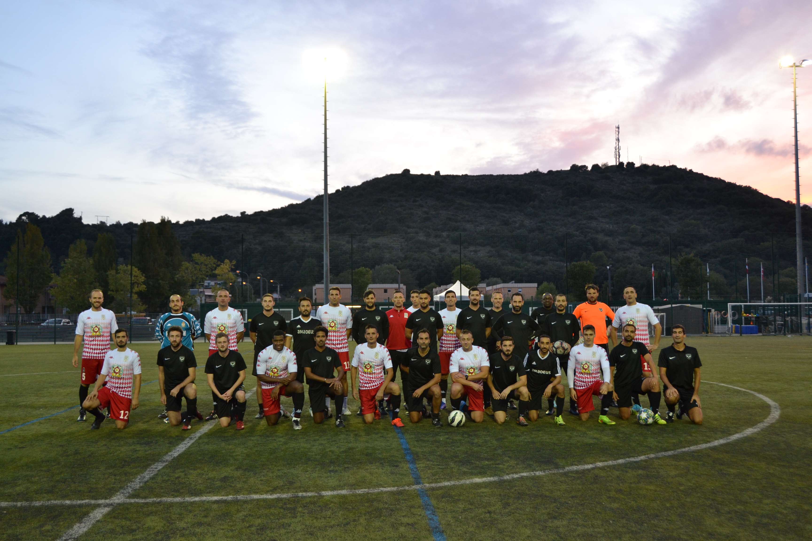 Amadeus reçoit les Carabiniers de Monaco