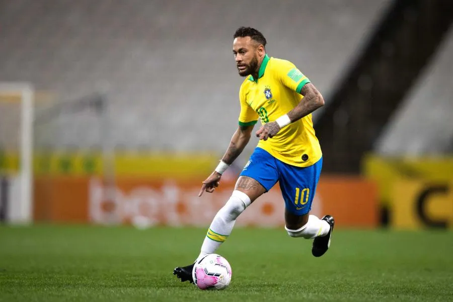 Neymar porte le Brésil, l’Uruguay tombe sur un os