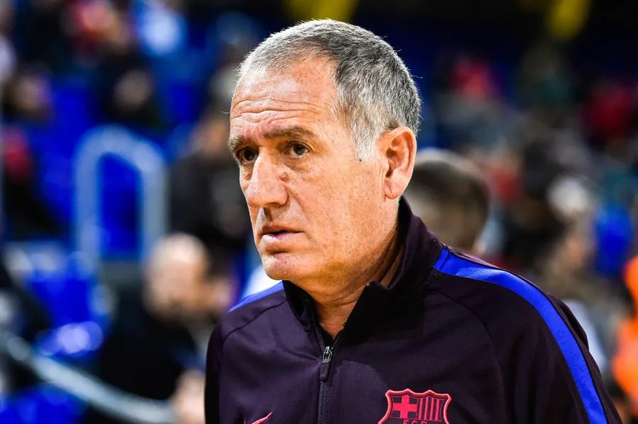 Le coach de l&rsquo;équipe de futsal du Barça soutient Bartomeu