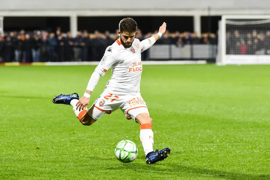 Jimmy Cabot file à Angers