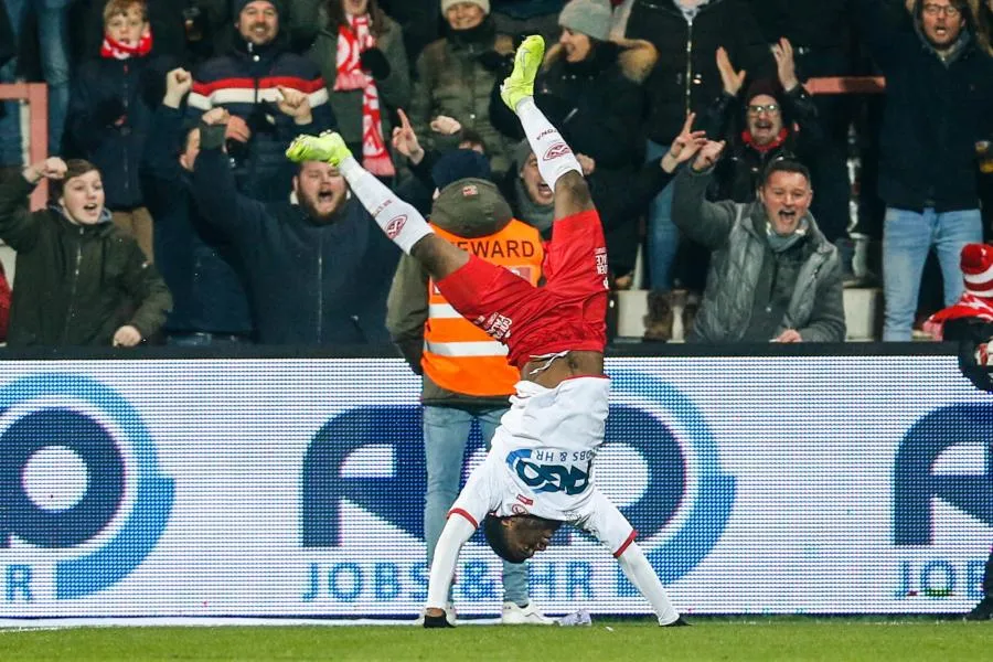 Lorient tente le pari Terem Moffi