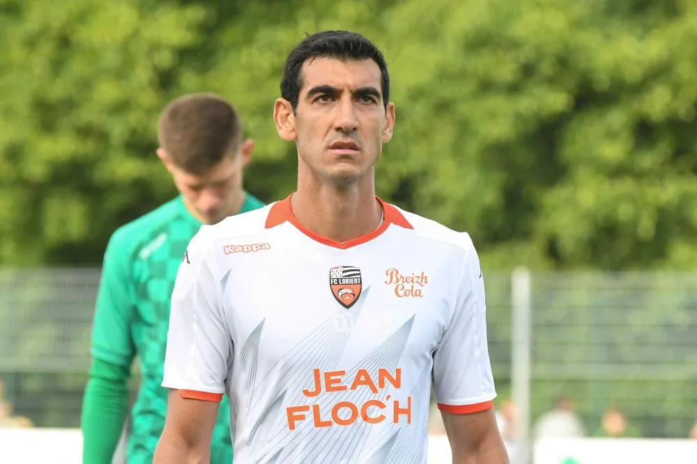 Lorient envoie une médaille de champion à Felipe Saad