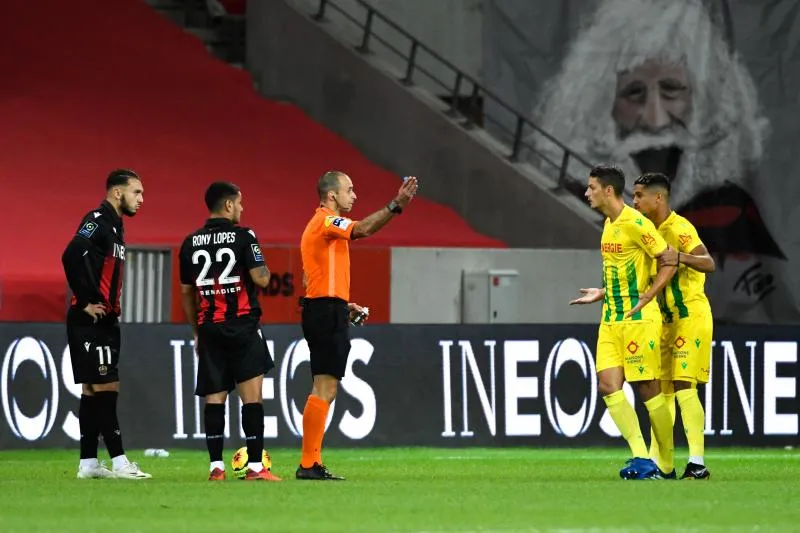 En supériorité numérique tout le match, Nice s&rsquo;impose devant Nantes