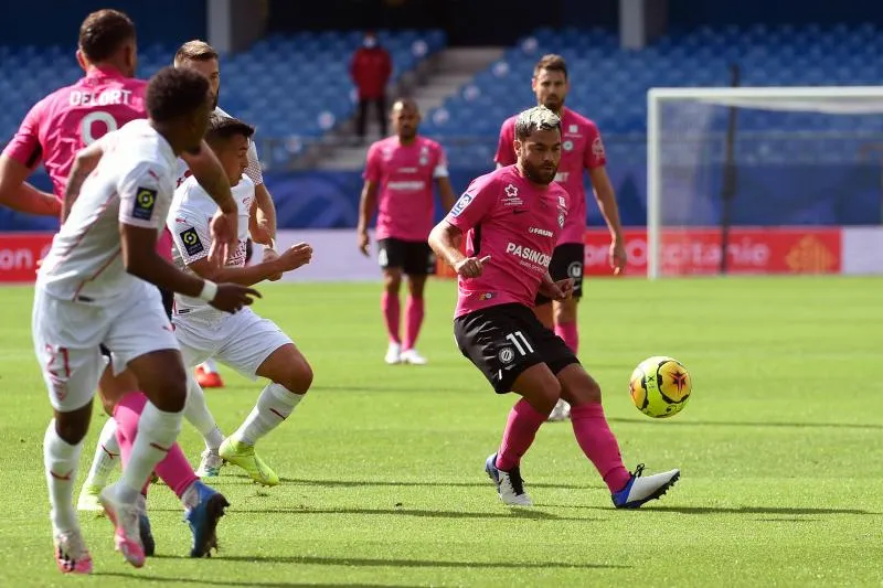 Le derby dans la poche de Nîmes