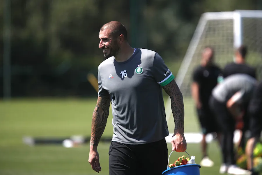 La LFP demande la réintégration de Stéphane Ruffier