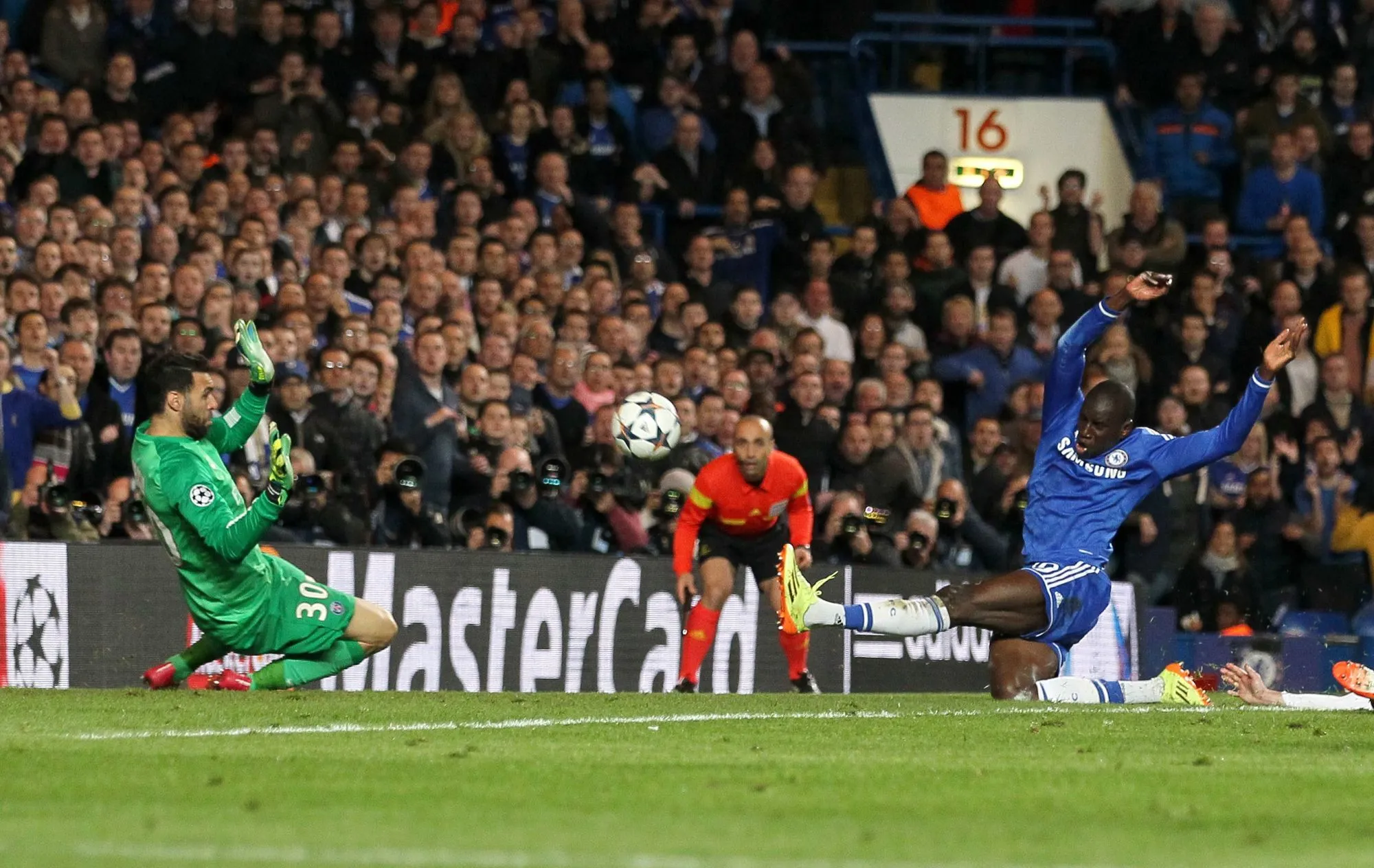 Quand Demba Ba propose d&rsquo;organiser la séance vidéo avant le match contre Paris