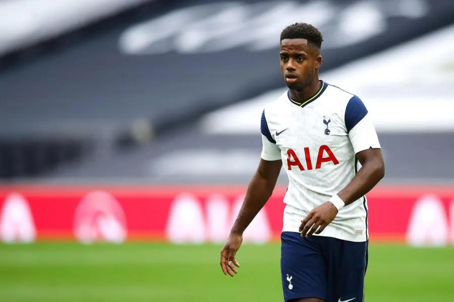 Ryan Sessegnon victime de racisme sur les réseaux sociaux