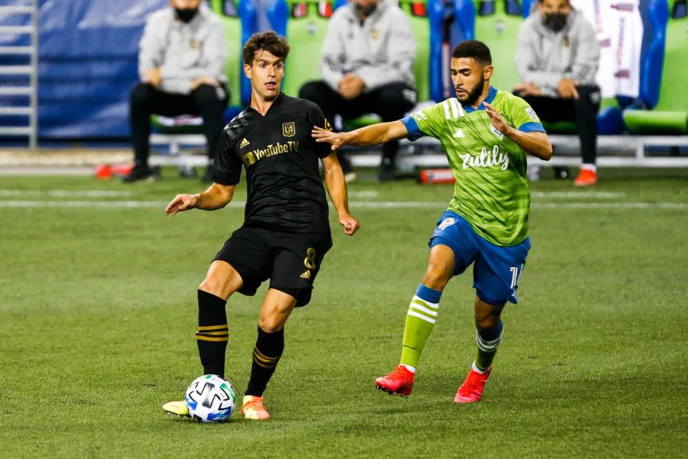 L&rsquo;incroyable sauvetage de la tête d&rsquo;Alex Roldán avec Seattle