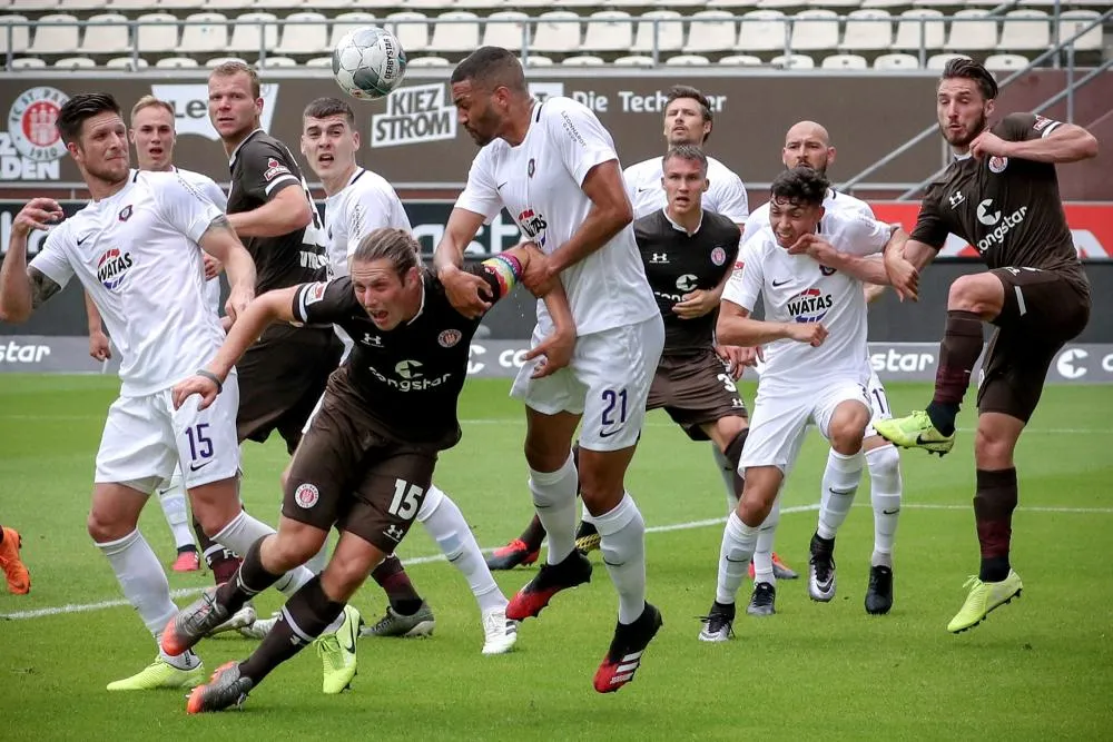 La magnifique volée de Buballa avec Sankt Pauli