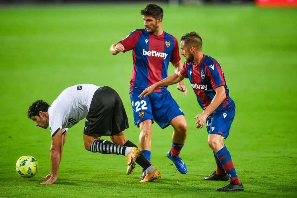 Levante envoie ses jeunes dans une auberge pour limiter les contacts