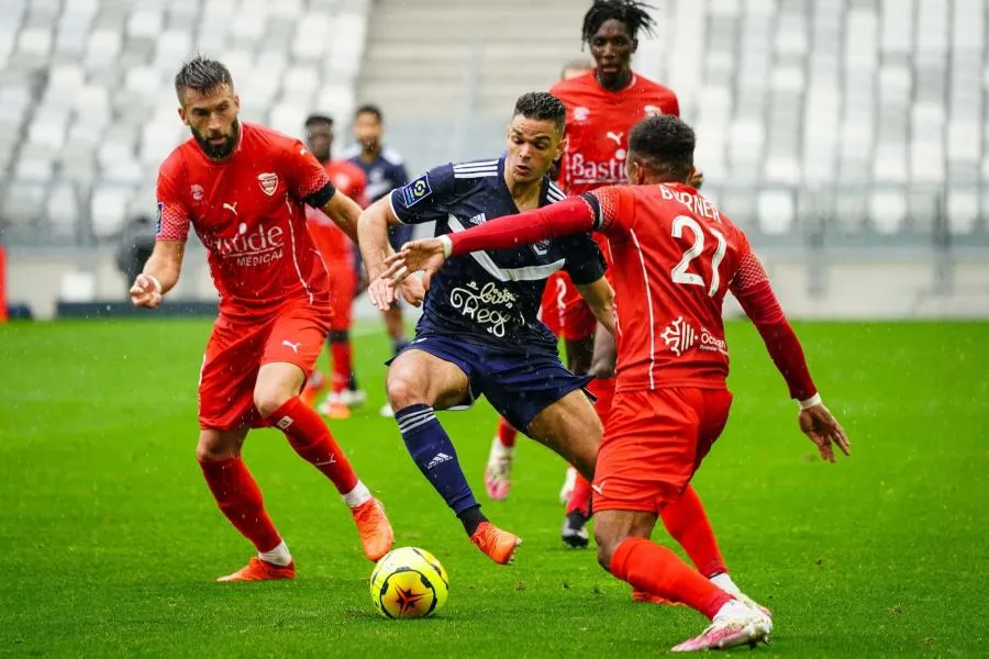 Bordeaux éteint Nîmes, 100e but pour Briand en Ligue 1
