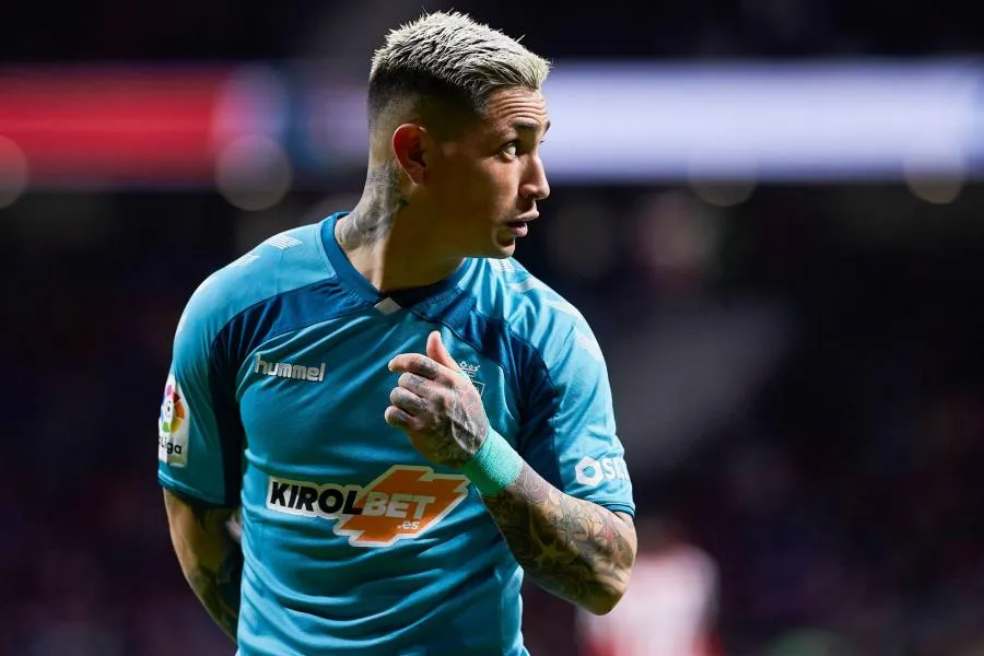 Quand un joueur d&rsquo;Osasuna fête l&rsquo;anniversaire&#8230; de ses genoux