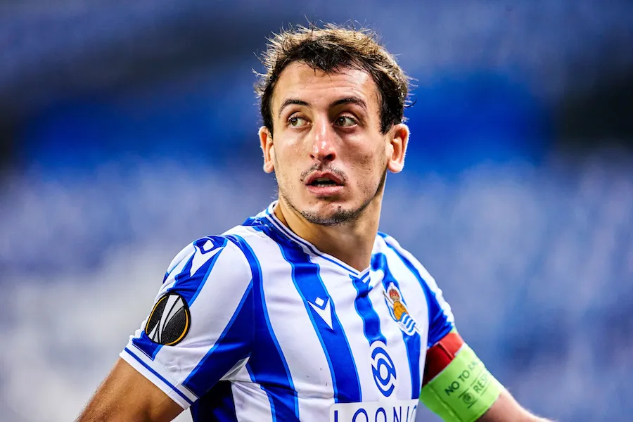 La Real bat Grenade et prend la tête de la Liga