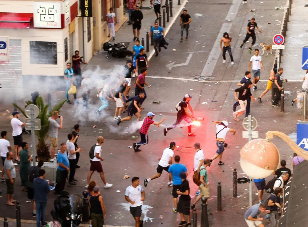 Euro 2016 : ouverture du procès des deux hooligans russes qui avaient tabassé un supporter anglais