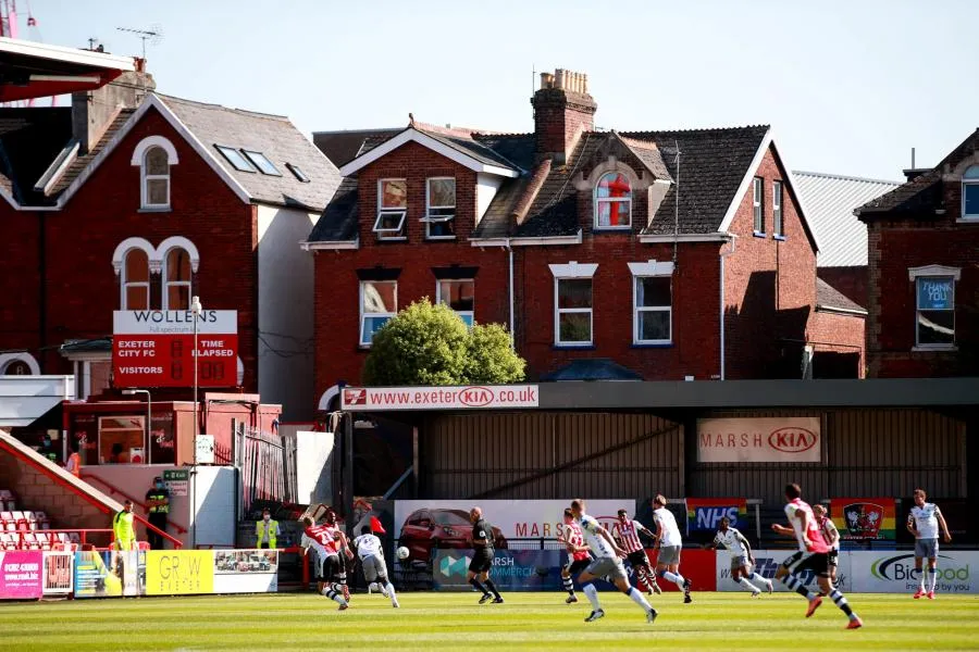 Un supporter d&rsquo;Exeter viré du stade pour avoir hué les joueurs agenouillés