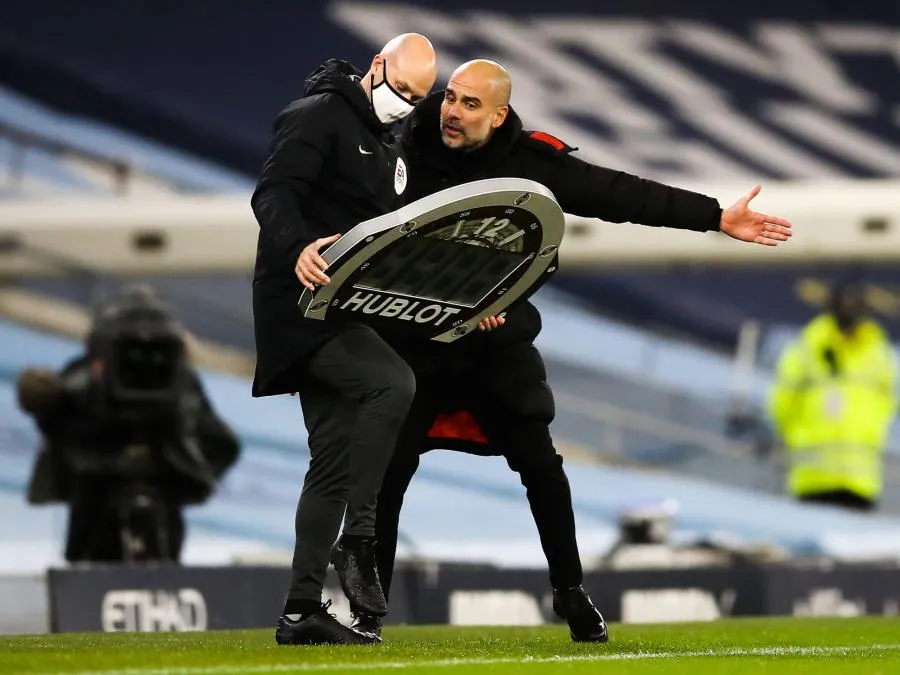 Quand Guardiola s’emporte contre le quatrième arbitre
