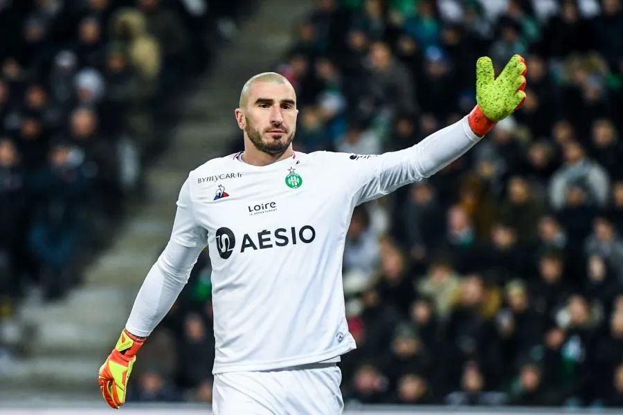 Saint-Étienne a rompu le contrat de Ruffier