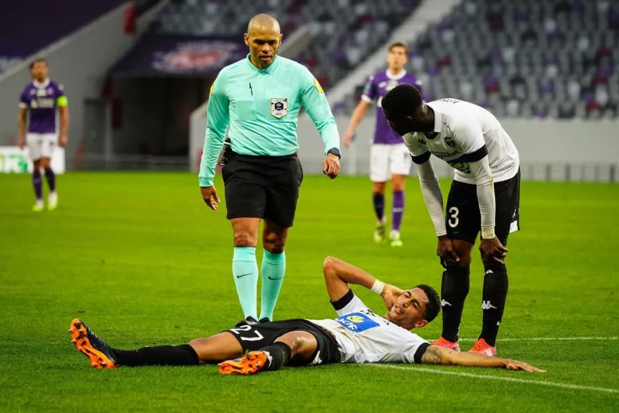 La LFP donne match perdu sur tapis vert pour Niort contre Valenciennes