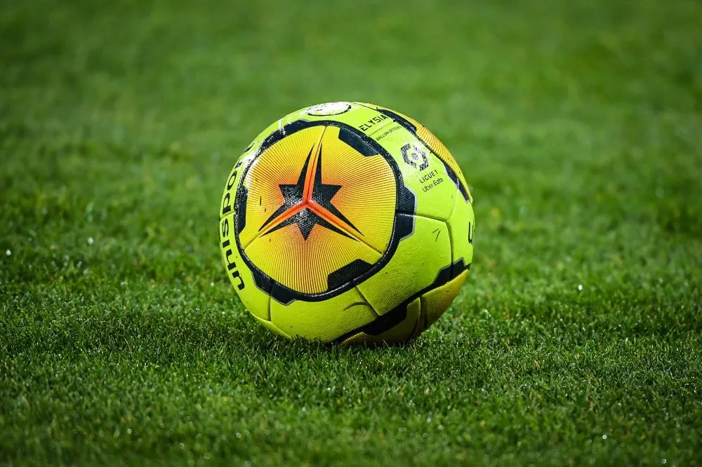 Proche du handicap à l&rsquo;âge de cinq ans, Declan Thompson a fait ses premiers pas avec Sheffield Wednesday