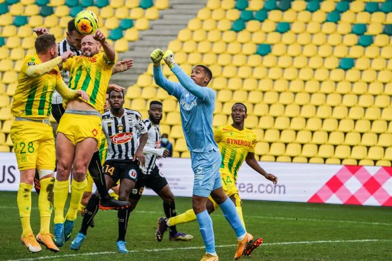 Nantes sauve un point à la dernière seconde contre Angers