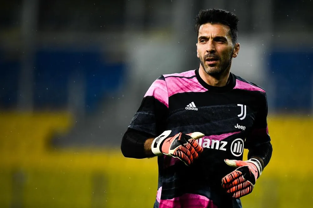 La Fédération italienne ouvre une enquête contre Buffon pour blasphème