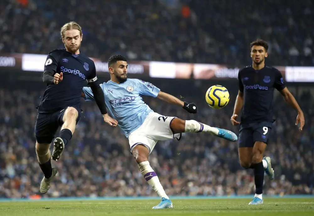 Everton-Manchester City reporté