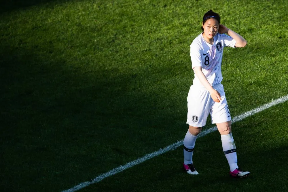 La capitaine de la Corée du Sud signe à Tottenham