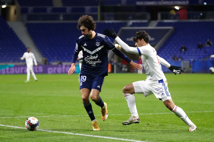 Tactique : Yacine Adli, des hauts et débat