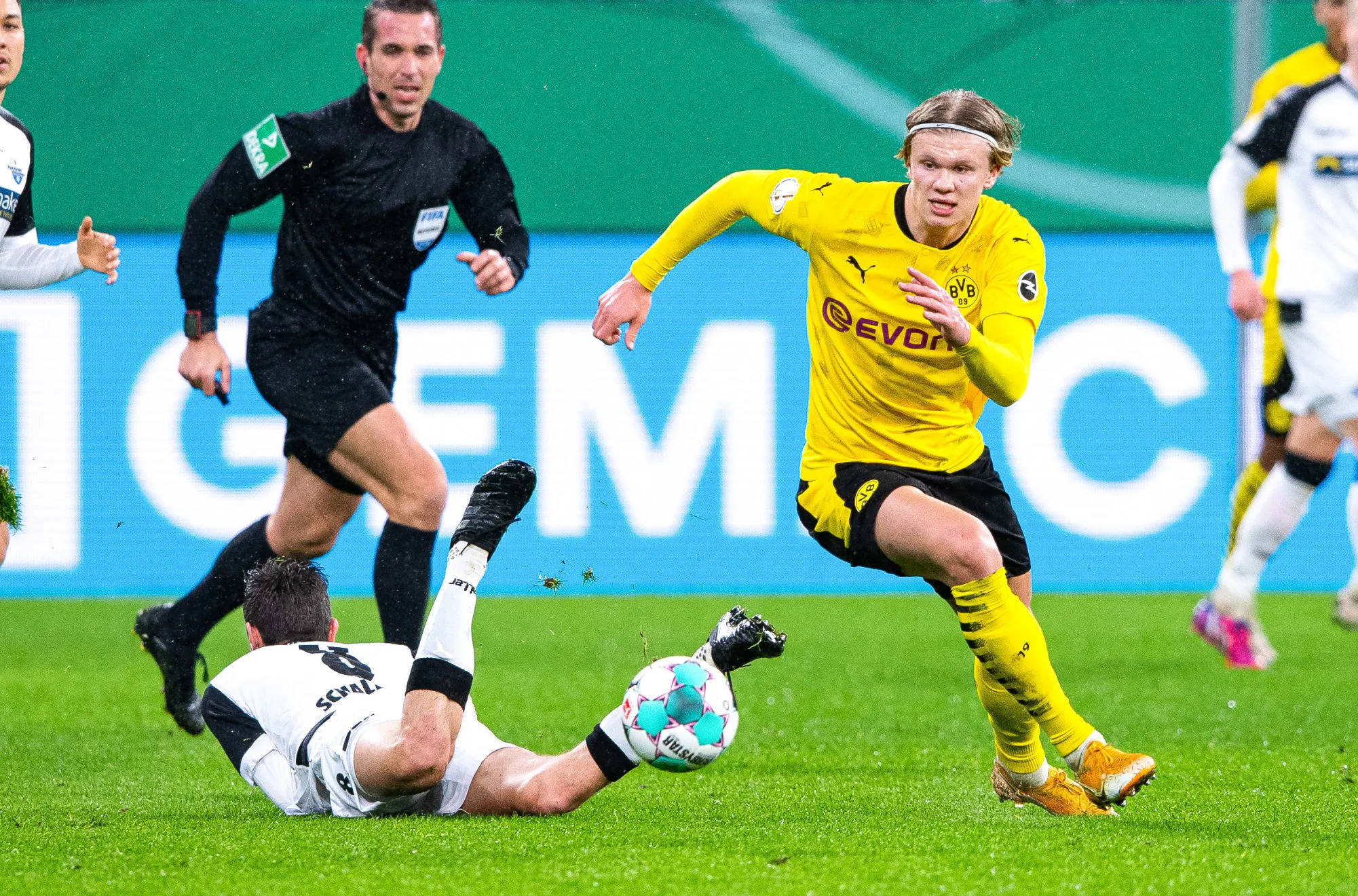 Haaland sauve Dortmund en prolongations