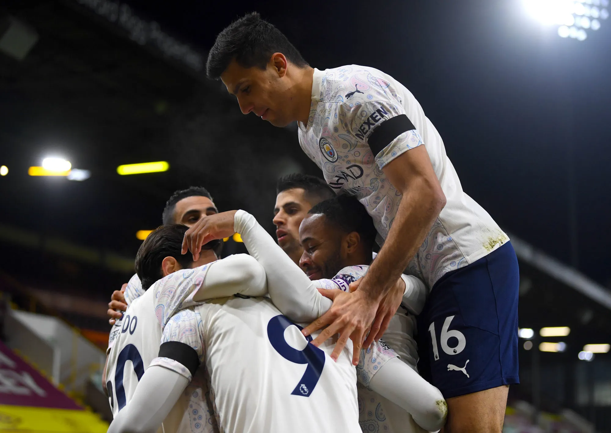 Manchester City et Leicester font tranquillement respecter la logique