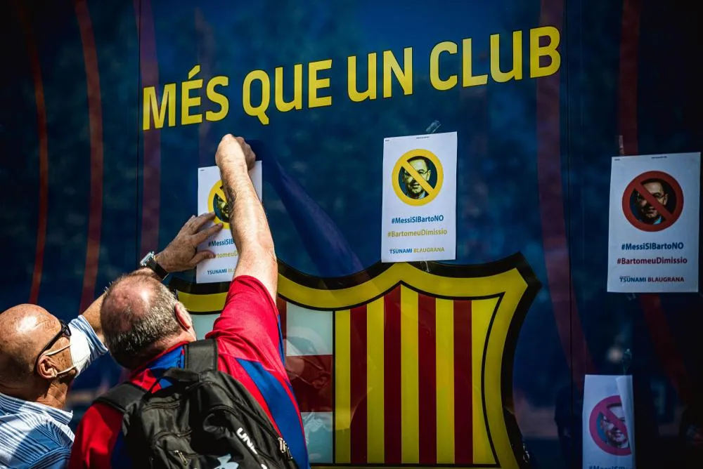 Les élections à la présidence du Barça reportées