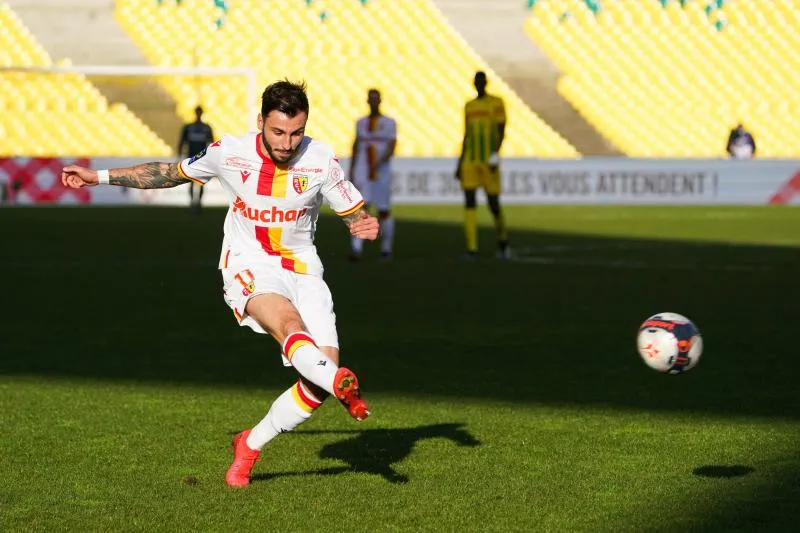 Lens roule sur Nantes