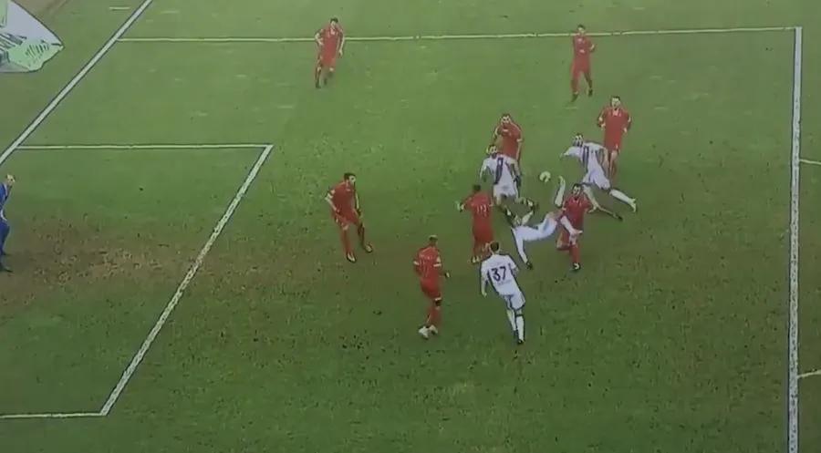 D2 polonaise : Le magnifique retourné lors du derby de Łódź