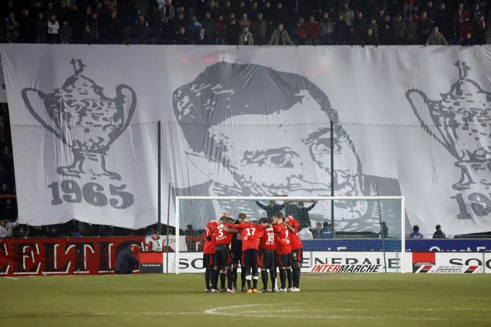 Rennes : Un maillot et une statue pour les 120 ans du club