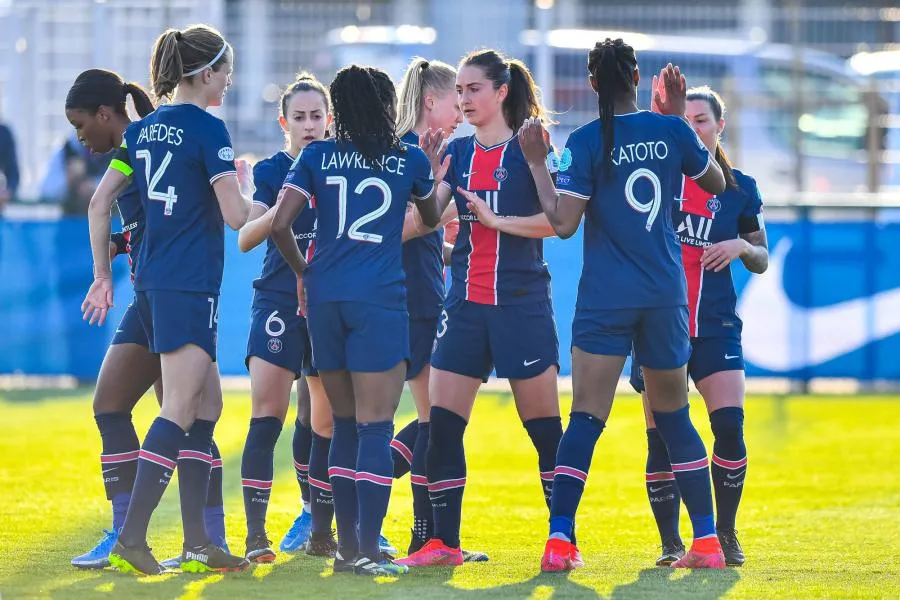 C1 féminine : les filles du PSG s&rsquo;inclinent sur tapis vert, mais verront les quarts