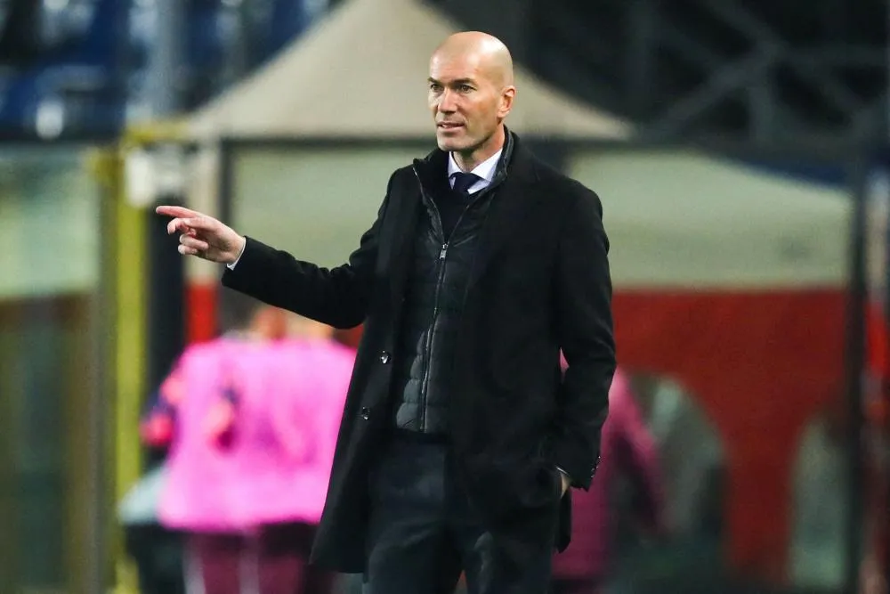 Florentino Pérez souhaite conserver Zidane la saison prochaine