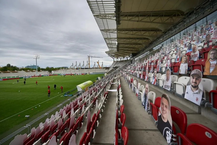 En D2 polonaise, le troll des supporters pour le derby de Łódź