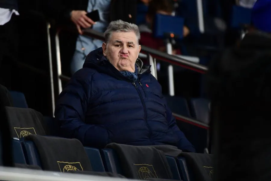 Pierre Ménès présente ses excuses